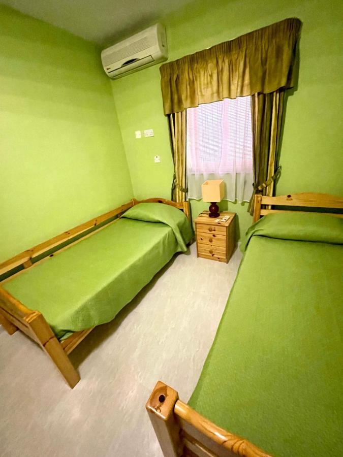 Regent Court - 3 Bedroom Apartment Within Walking Distance From Seafront 圣保罗湾城 外观 照片