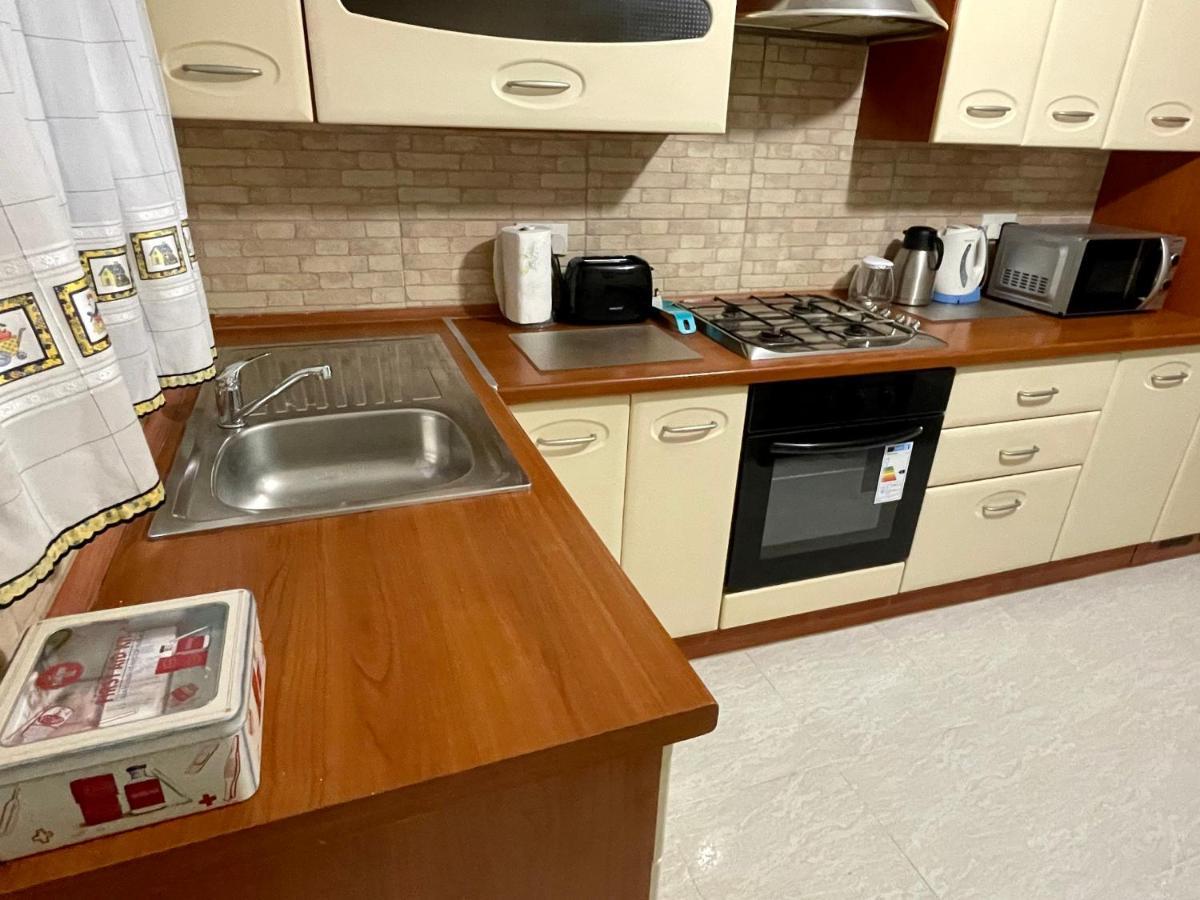 Regent Court - 3 Bedroom Apartment Within Walking Distance From Seafront 圣保罗湾城 外观 照片