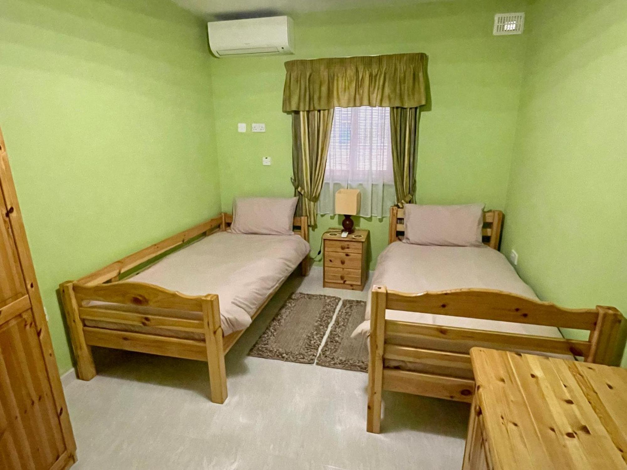 Regent Court - 3 Bedroom Apartment Within Walking Distance From Seafront 圣保罗湾城 外观 照片